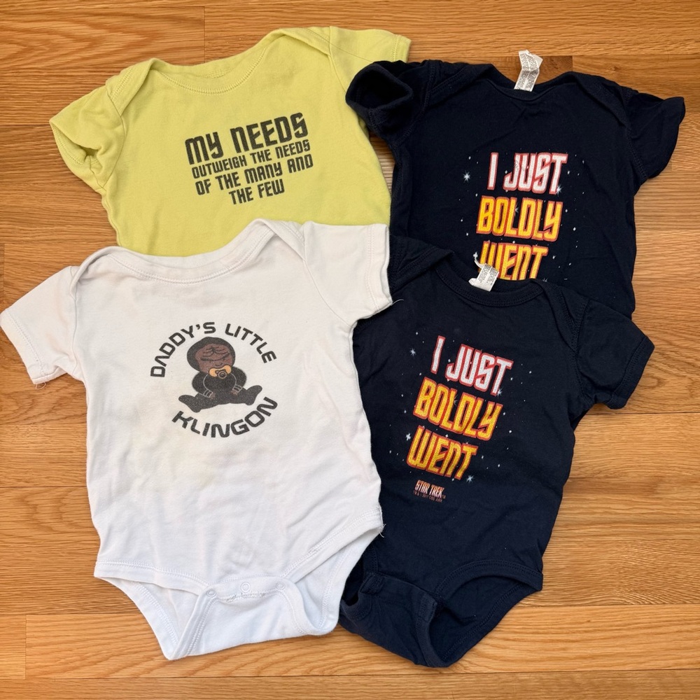 Rabbit Skins Star-Themed Bodysuit Set - 12-18 months